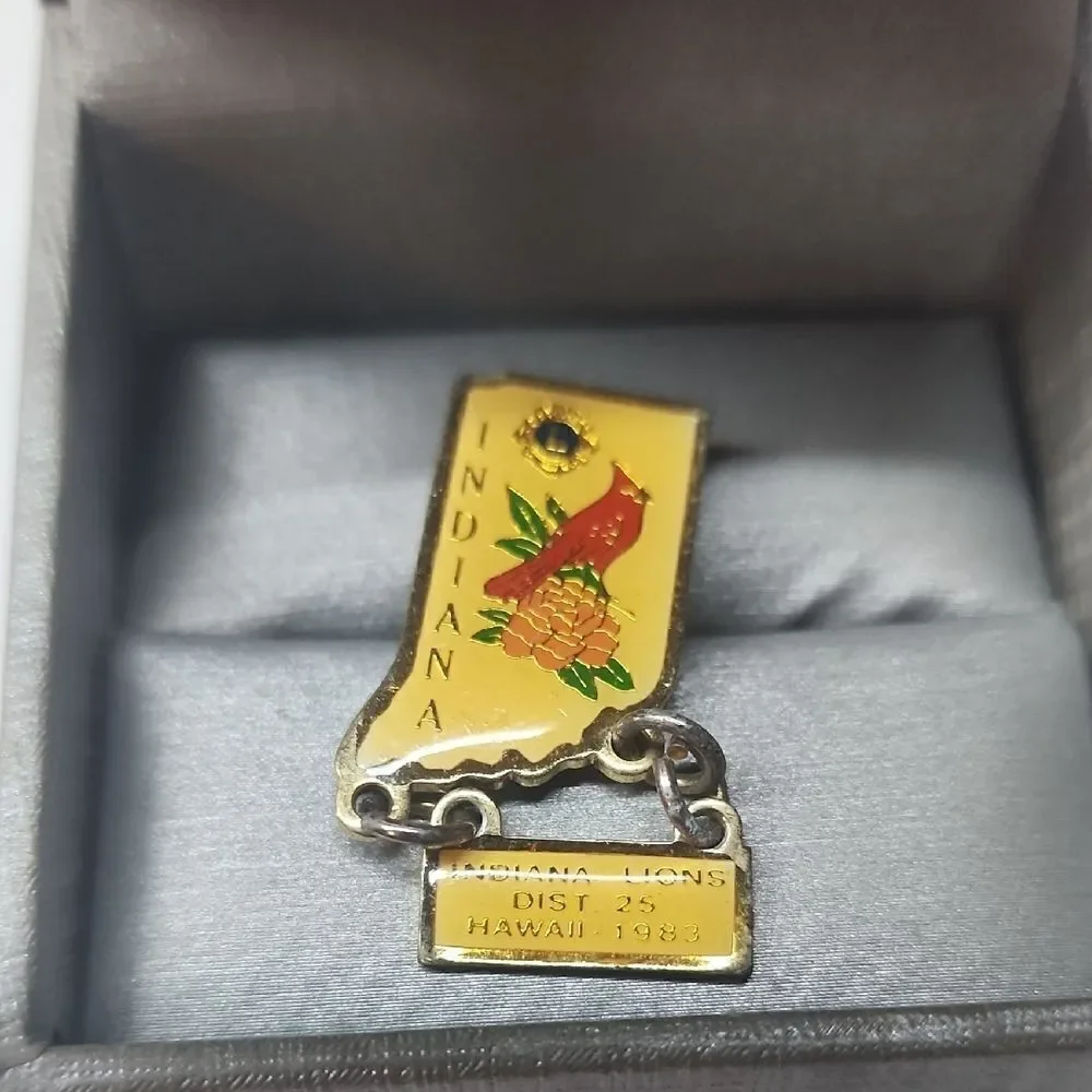 Indiana Lions Pin brooch with Cardinal and Flower